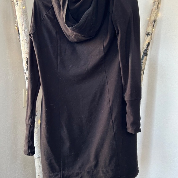 ATHLETA HOODED DRESS - Picture 2 of 4